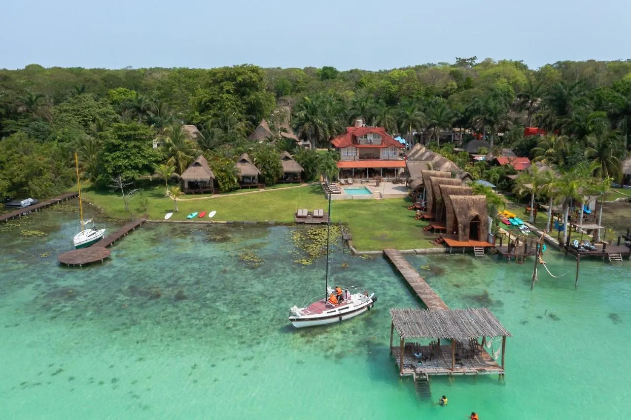 Hotel Casabakal - A Pie De Laguna - Bacalar Mexiko